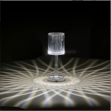 Lâmpada Noturna De Mesa Com Cristal E Acrílico Diamante