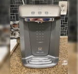 Purificador de Água Gelada Fria e Natural Elétrico Compacto Eletronico placa Electrolux