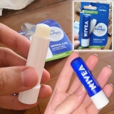 NIVEA Hidratante Labial Original Care